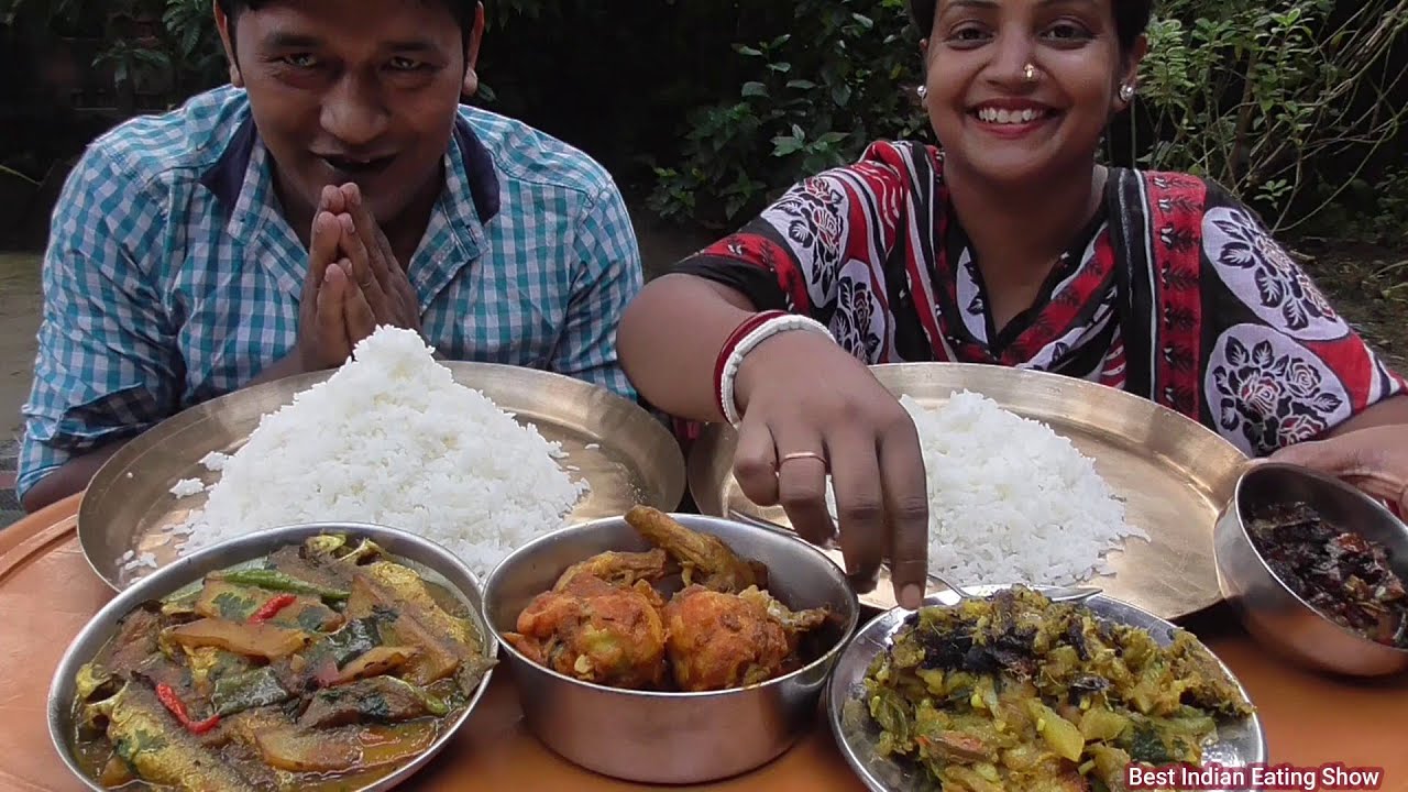 Smiley Husband Wife Eating Tasty Lunch Menu - Chicken - Lotte Fish Curry - Bata Fish with Vegetables