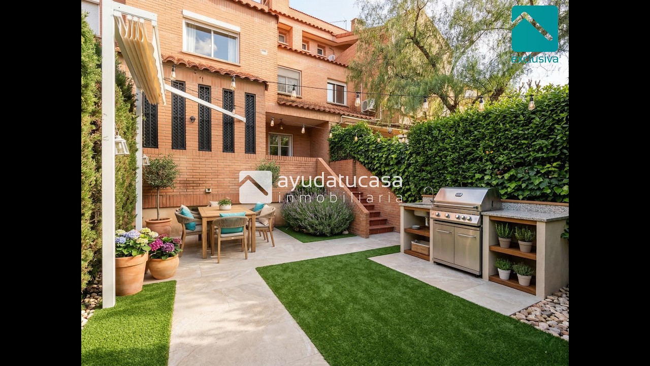 Ayudatucasa ofrece en EXCLUSIVA extraordinario adosado con en Mas Camarena con 266 m2 construidos