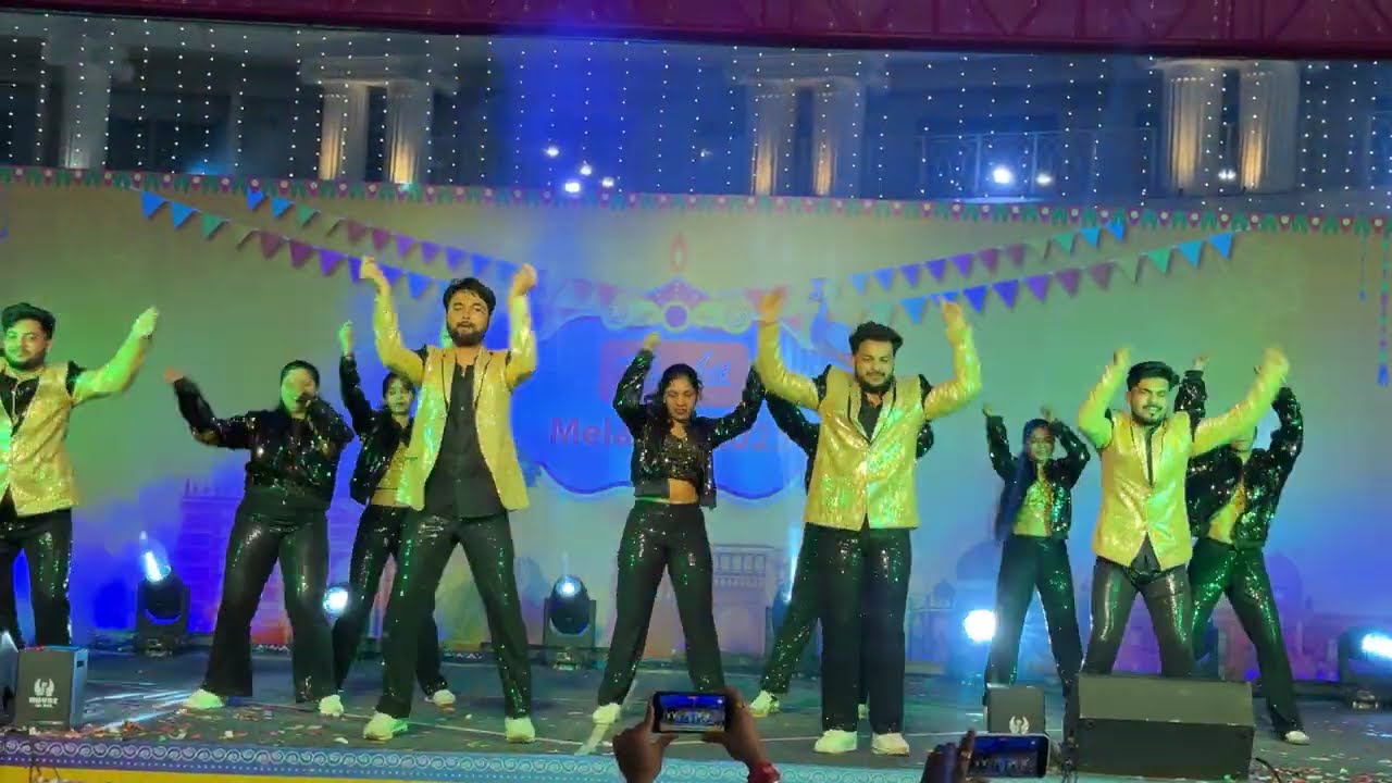 Group Dance in office family function 🥳 || #dance #corporate #explore 