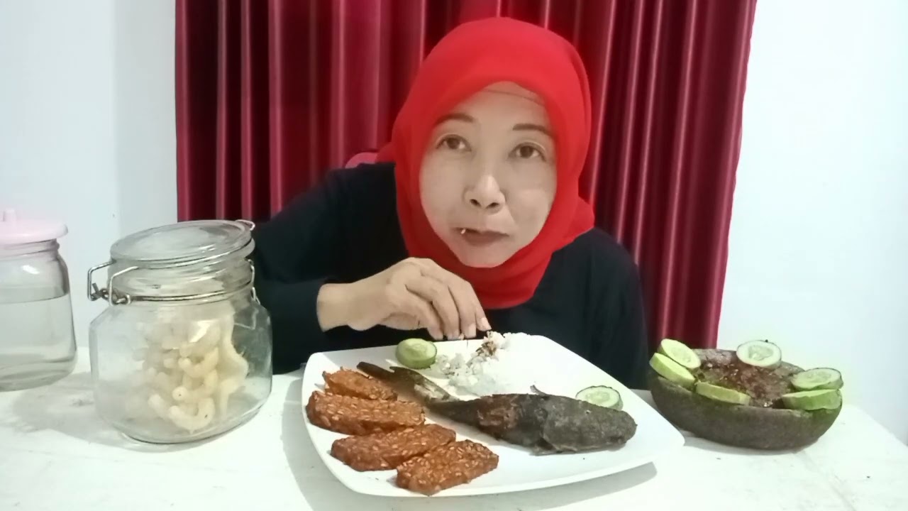 Mukbang Sederhana Ikan  Lele   Goreng   Tempe Goreng   Sambal   Lalapan