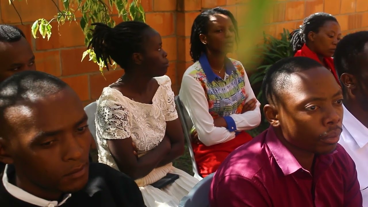 BIMWE MU BIBAZO BIKOMEYE ABAKRISTU BIBAZA KU ISAKRAMENTU RY'UKARISTIYA