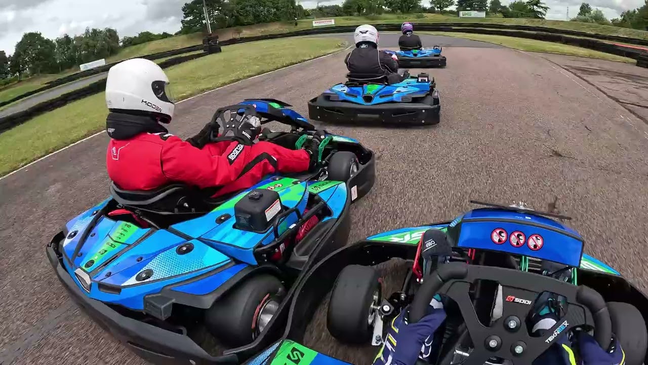Close racing at Bayford Meadows (new karts!)
