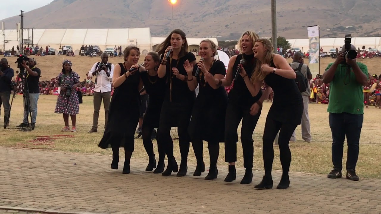 Baobab Sisters visiting the Zulu king: 'Ng'qome Kwazulu'