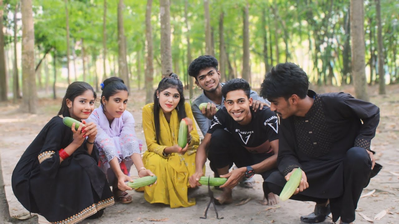 সসা কাটার আজব প্রতিযোগিতা,ছেলে ও মেয়ে দলের মদ্ধে কে হলো বিজয়ী দেখুন,শেষে গান গেয়ে কে হলো সেরা,বিপ্লব