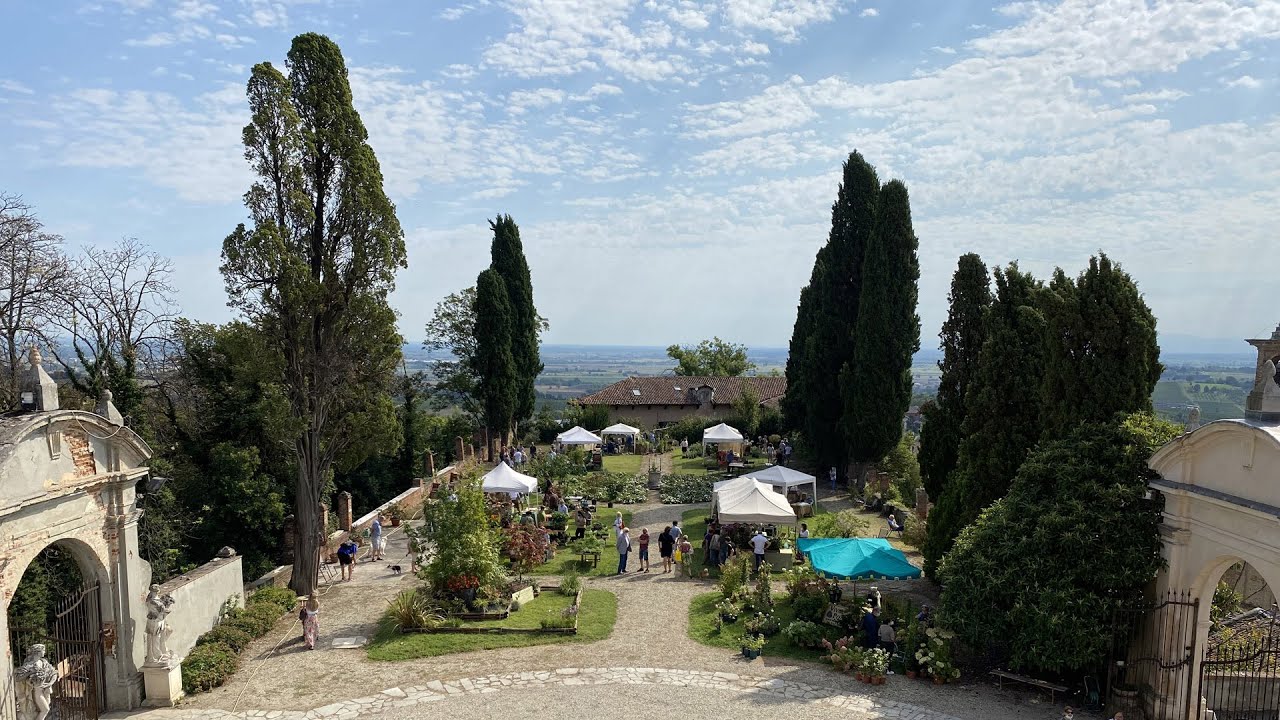 La prima edizione della manifestazione florovivaistica Il Castello Fiorito a San Giorgio Monferrato