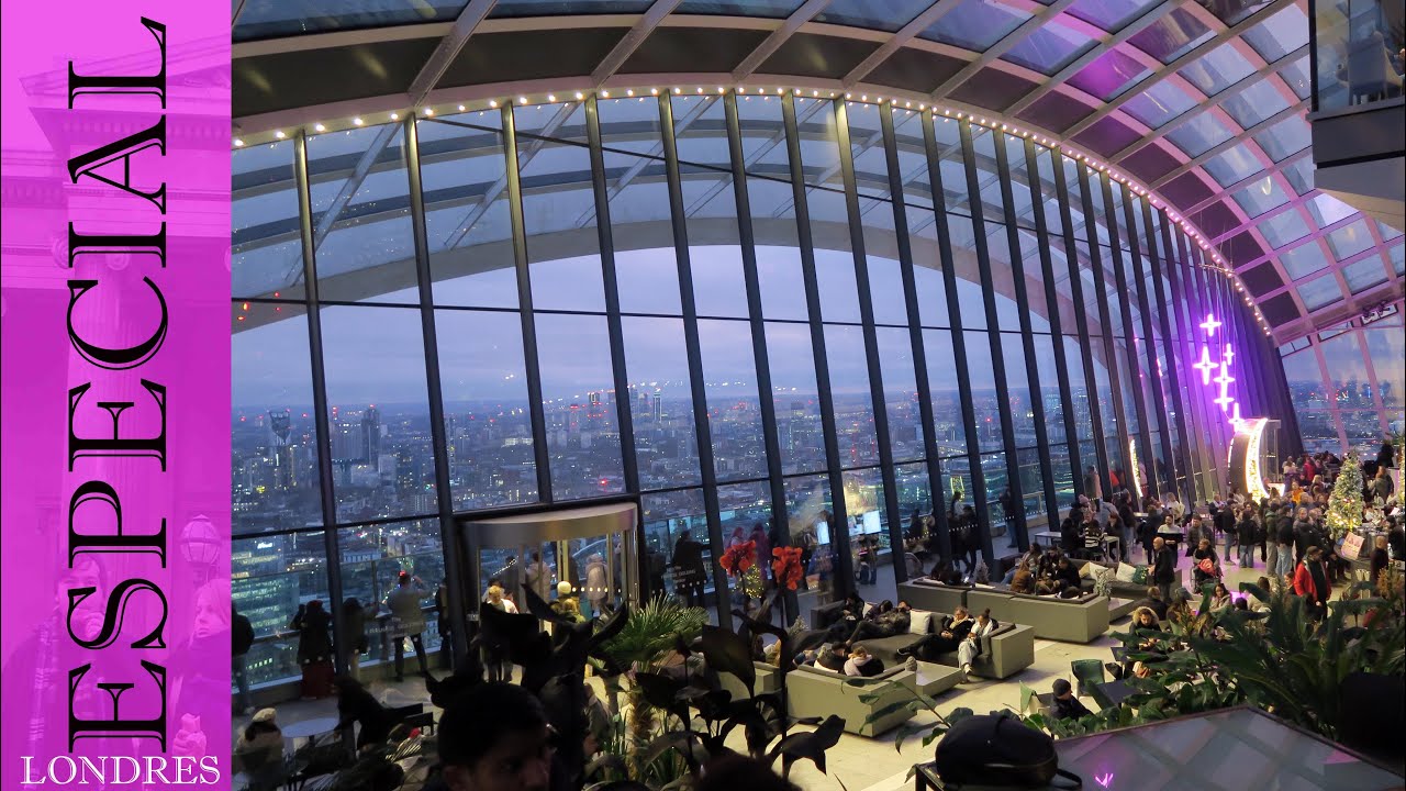 Anochecer en el mirador SKY GARDEN de Londres, London England Christmas 2024