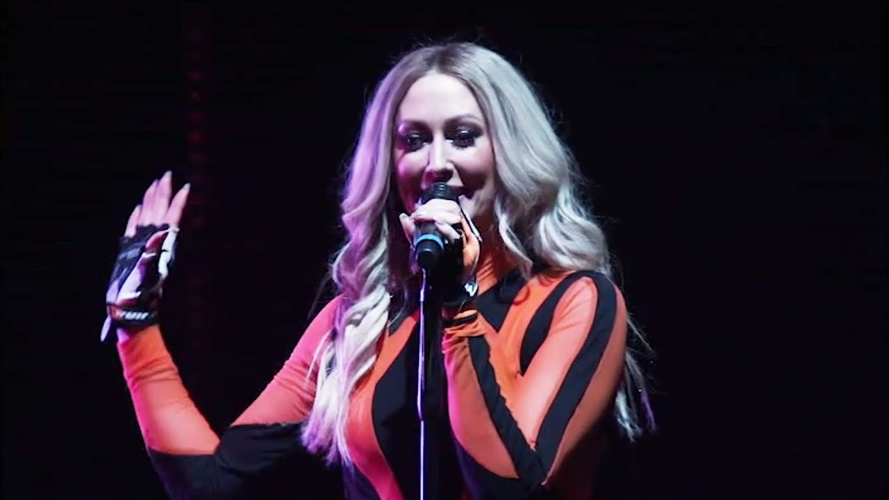 Steps - Love's Got A Hold On My Heart (Live from What The Future Holds Tour 2021 @ London O2 Arena)