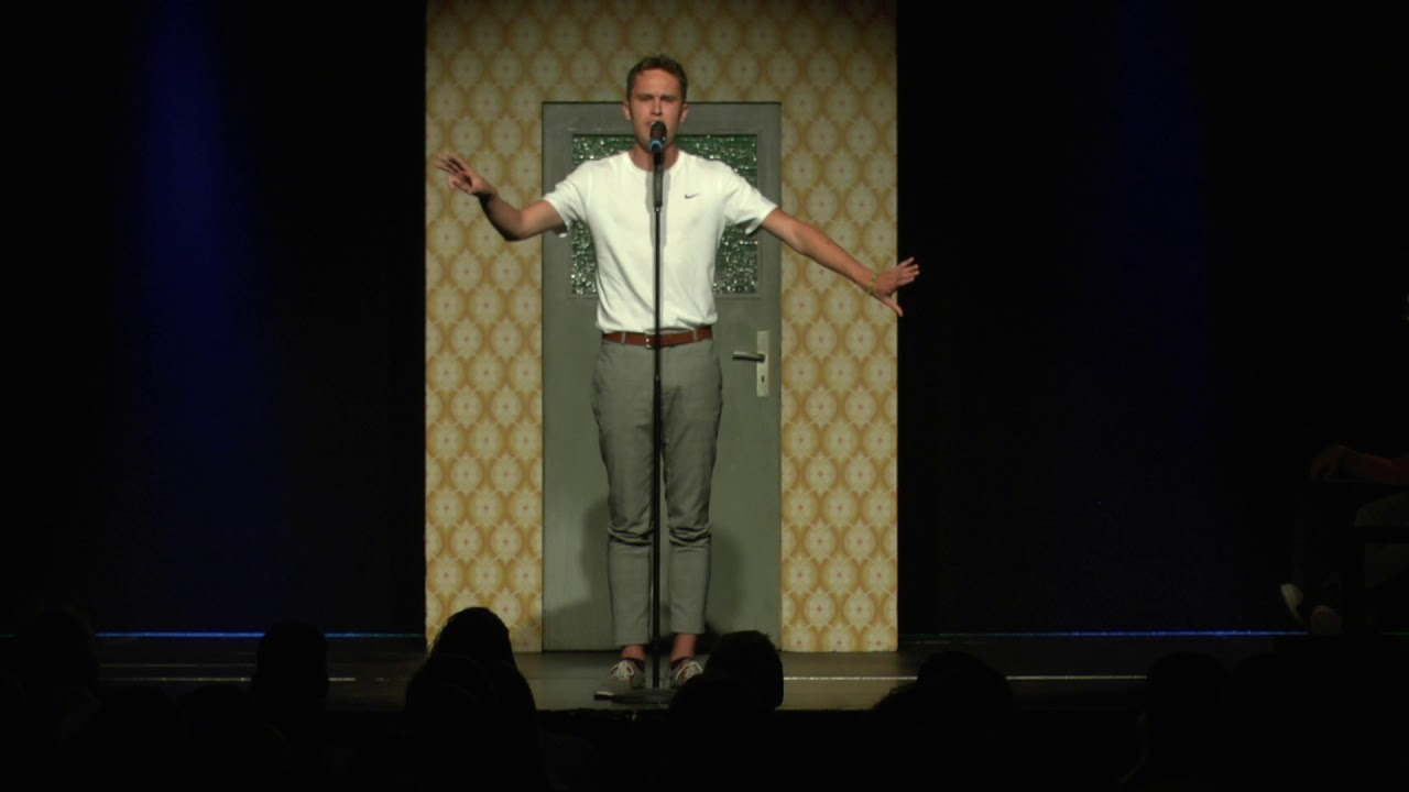 Emil Kaschka - Der Mond im Mann @ Roxy Ulm Poetry Slam September 2019