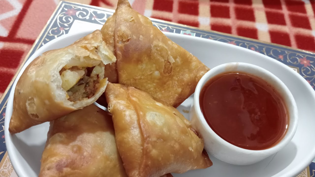 Halwai Jaise Khasta Samosa Banane Ka Secret Tarika ! 🤫 (Tips & Tricks) 