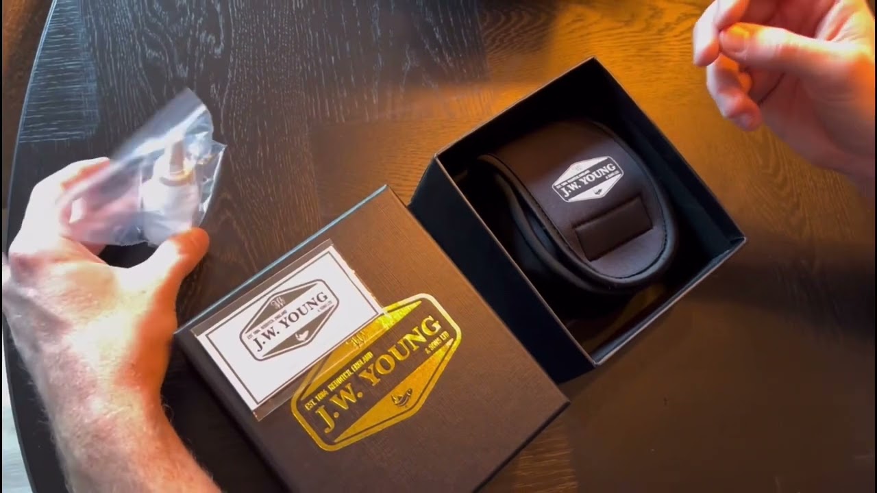 JW Young & Sons Trudex III black unboxing