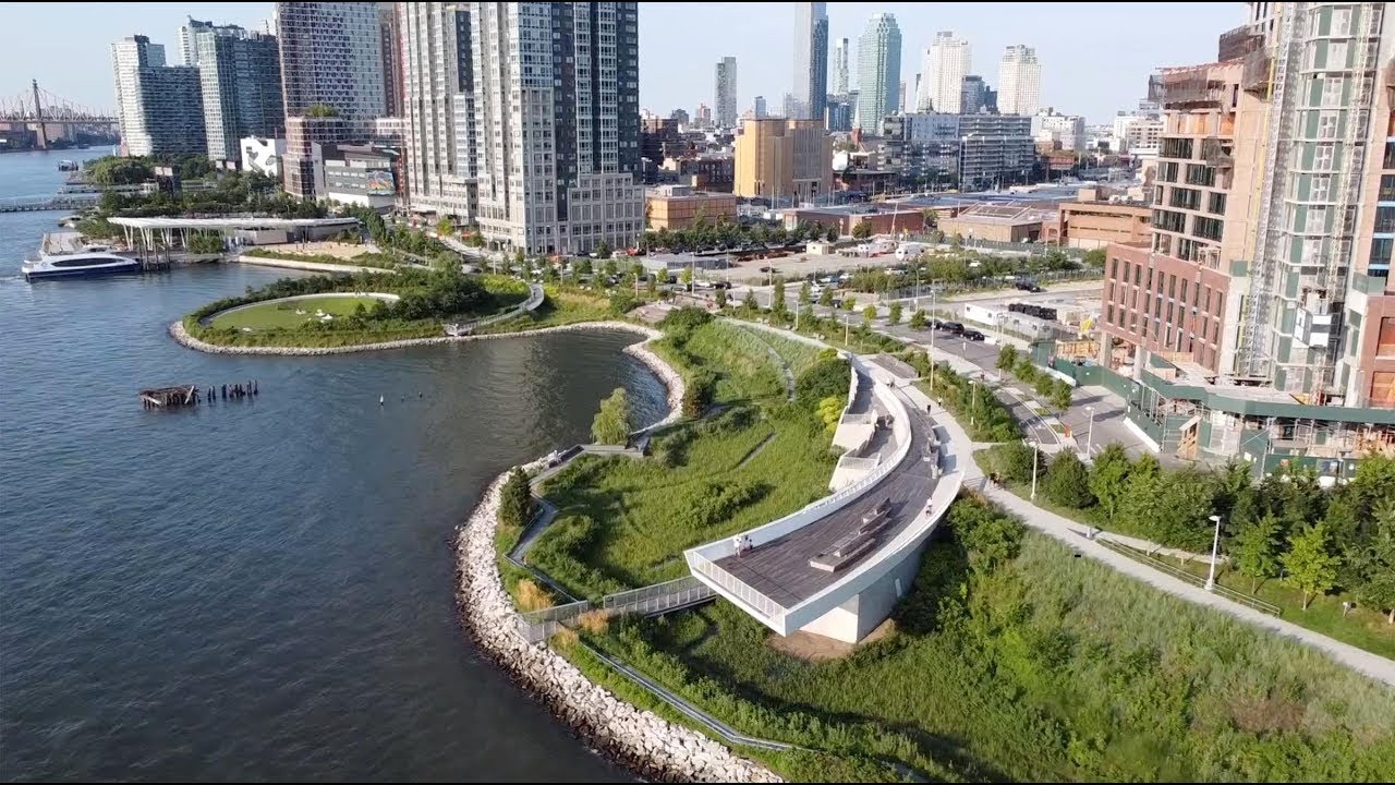 Gantry Park Hunter's Point Park South LIC Queens NY USA Drone Manhattan Brooklyn Gotham Point Travel