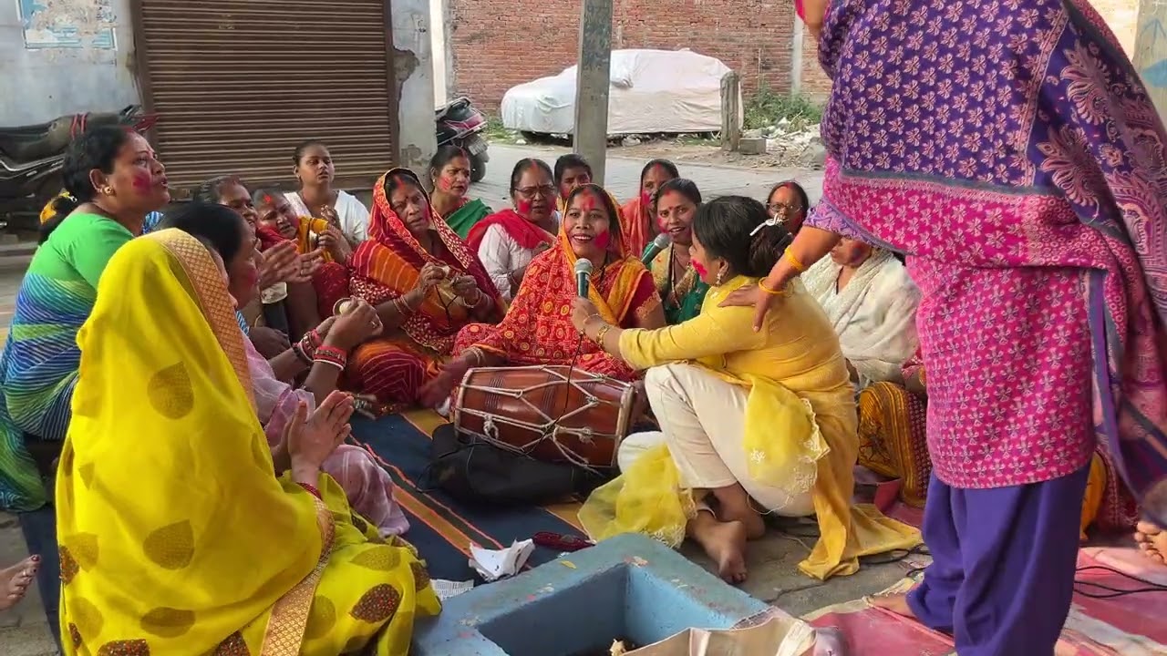 होली स्पेशल भजन 🤍🥀वृन्दावन में उड़े रे गुलाल🙏🏻😋🧡राधा ह मेरी गोरी गोरी ❤️#bhajan 
