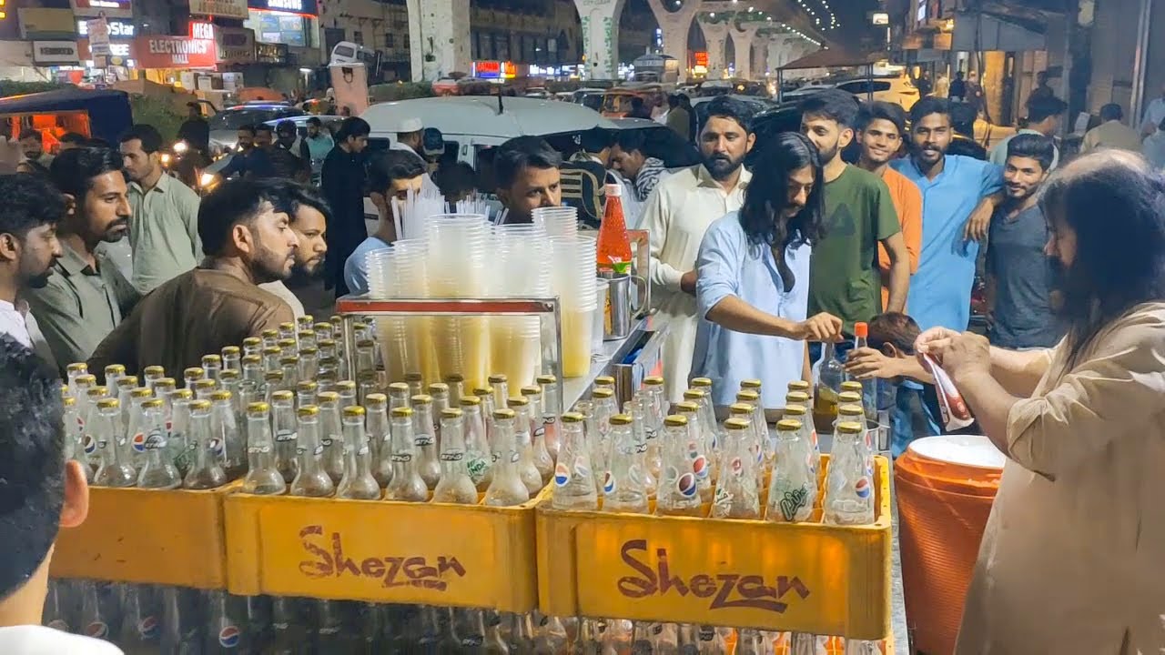 Most Famous Pappu Jee Lemon Soda Water Crazy Rush Street Food Rawalpindi Compilation