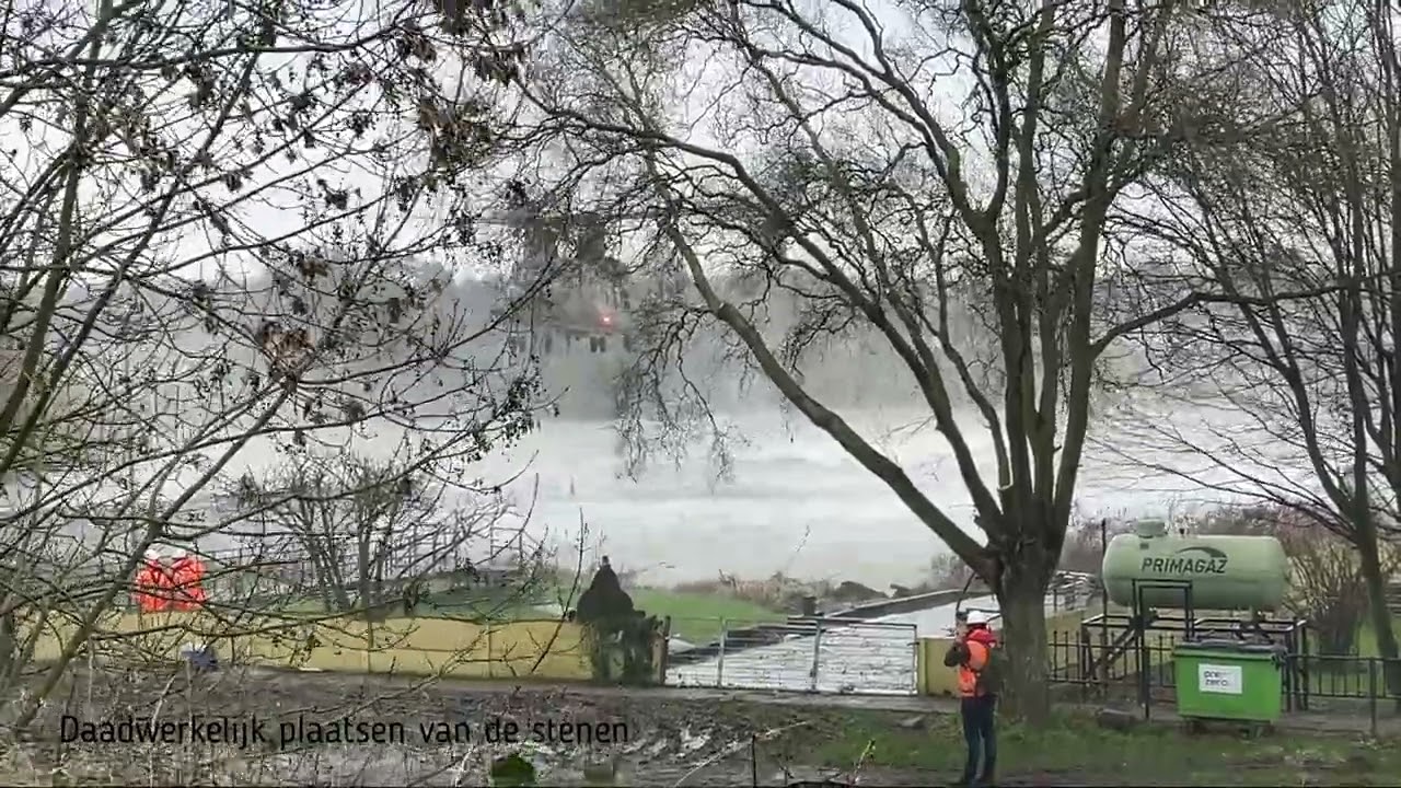 06-01-2023 - Maastricht, inzet defensie bij reparatie  overlaatdam