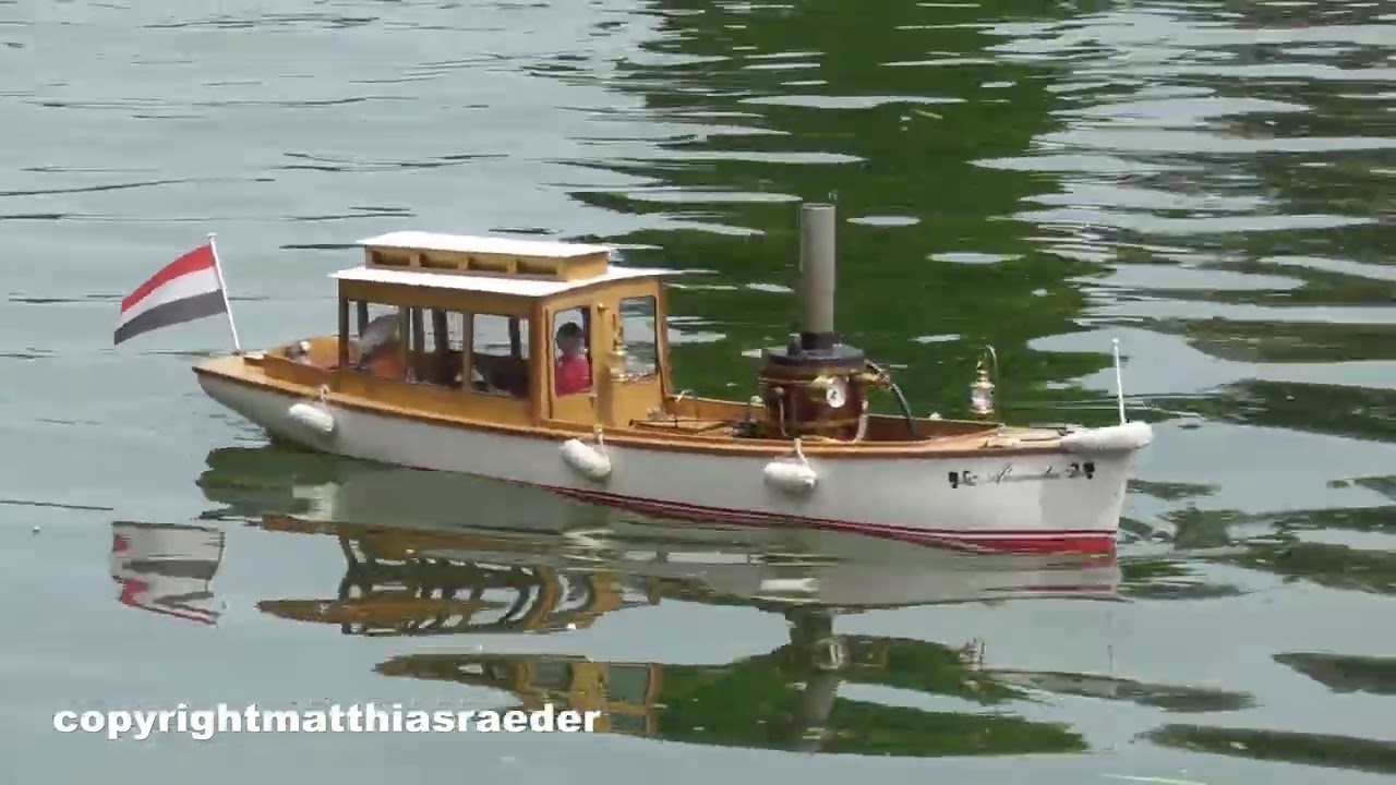 Dampfbarkasse Alexandra von Krick. / Steam launch Alexandra von Krick.
