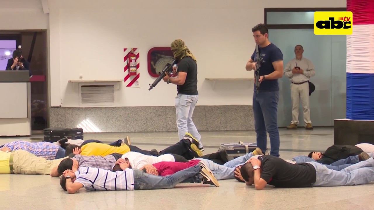 Simulan toma de rehenes en Aeropuerto