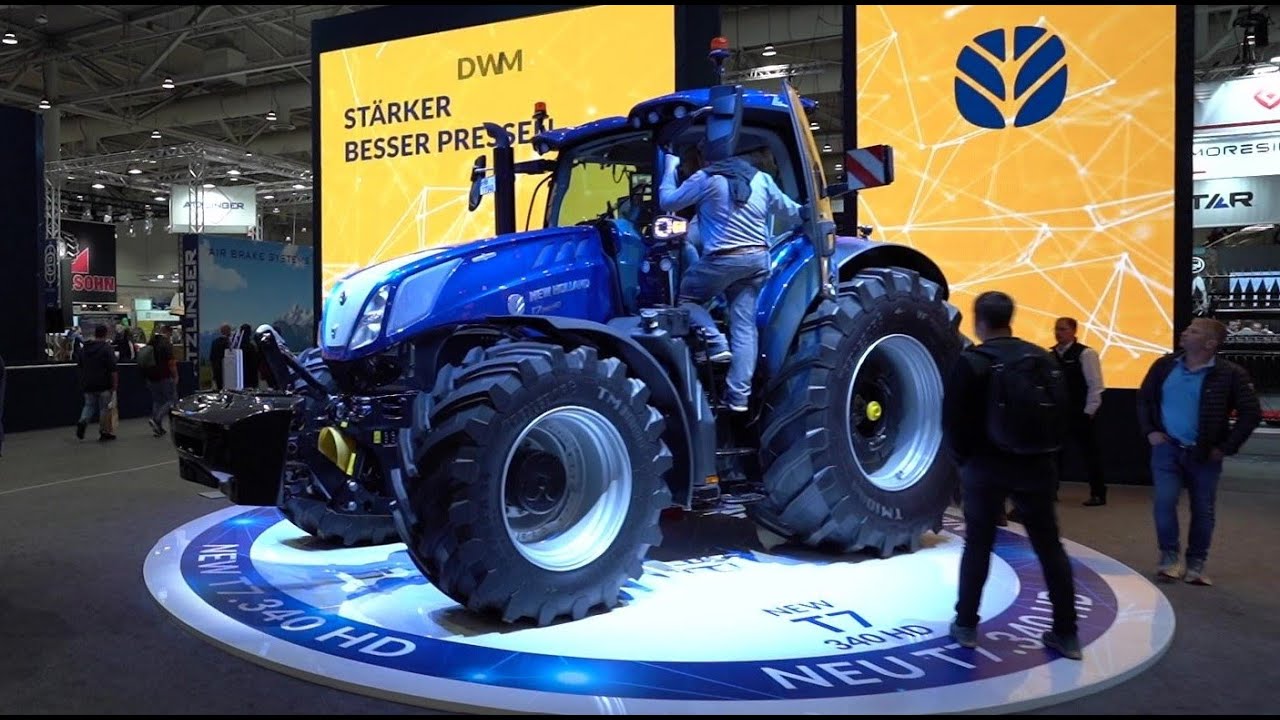 Walking in the 2024 NEW HOLLAND tractors