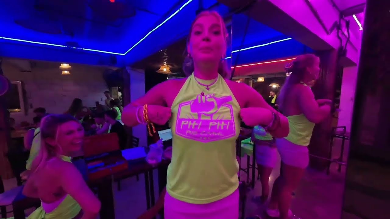 CRAZY PUB CRAWL IN PHI PHI ISLANDS KMBO DAY 10