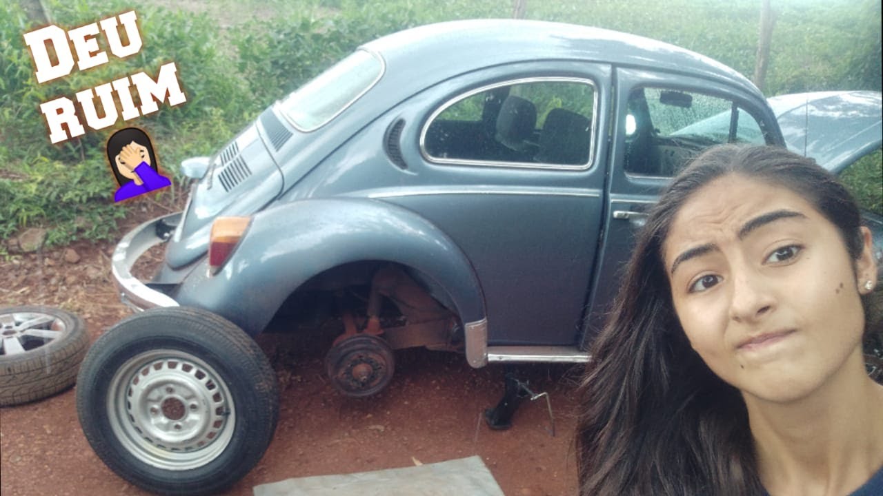 FUROU O PNEU DO FUSCA- TIVE QUE TROCAR (SOZINHA)