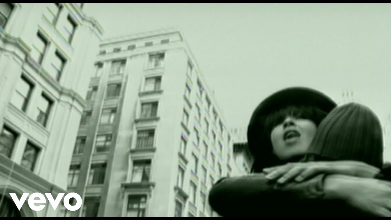 Maria Mena - I'm In Love (Official Music Video)