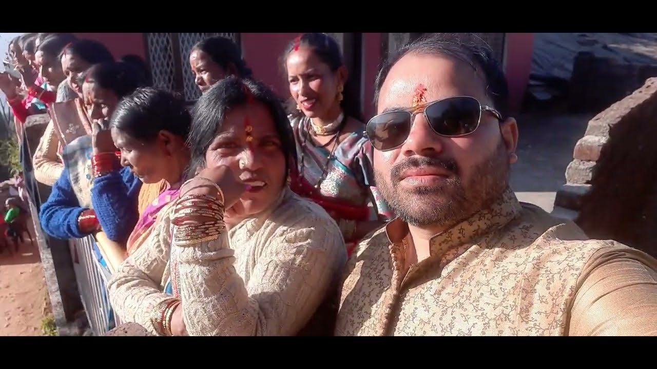 पहाड़ी बारात बारातियों के भी अपने अलग टशन होते हैं  नाचने में मस्त दूल्हा पहुंच गए दुल्हन के घर पर