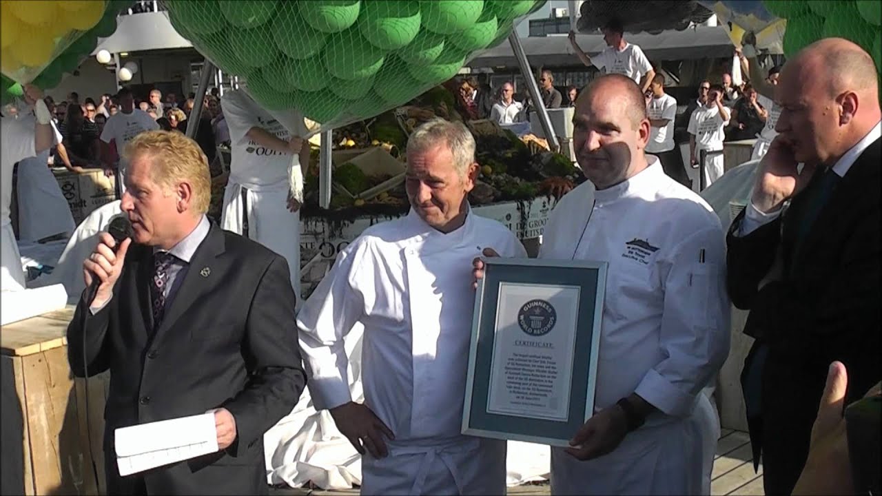 Wereldrecord de grootste Fruit de Mer - SS Rotterdam