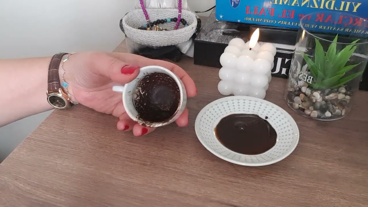 BAŞAK BURCU &Ouml;Z&Uuml;R DİLESE BİLE UZAK DURACAK KAHVE FALI