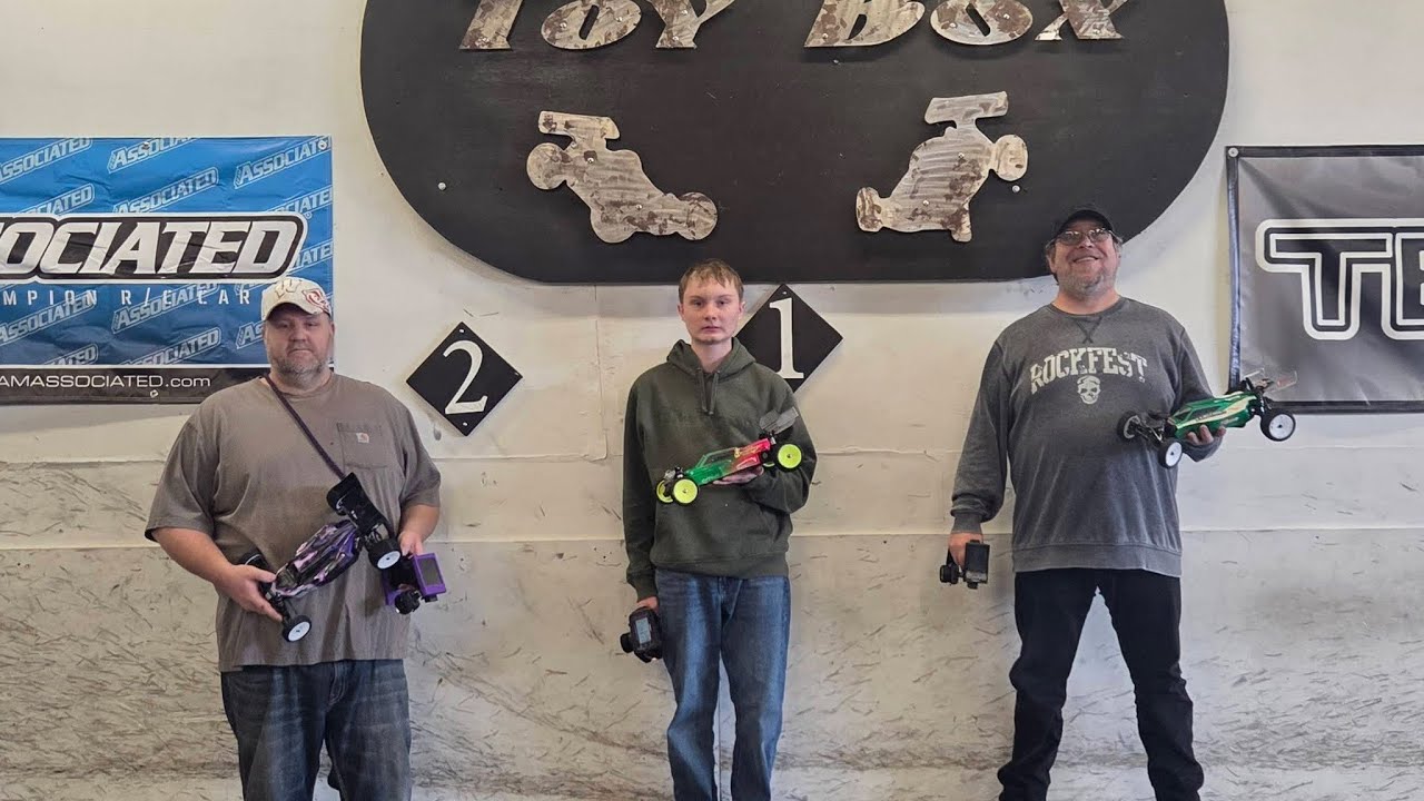 Saturday Club Race at the Toy Box 