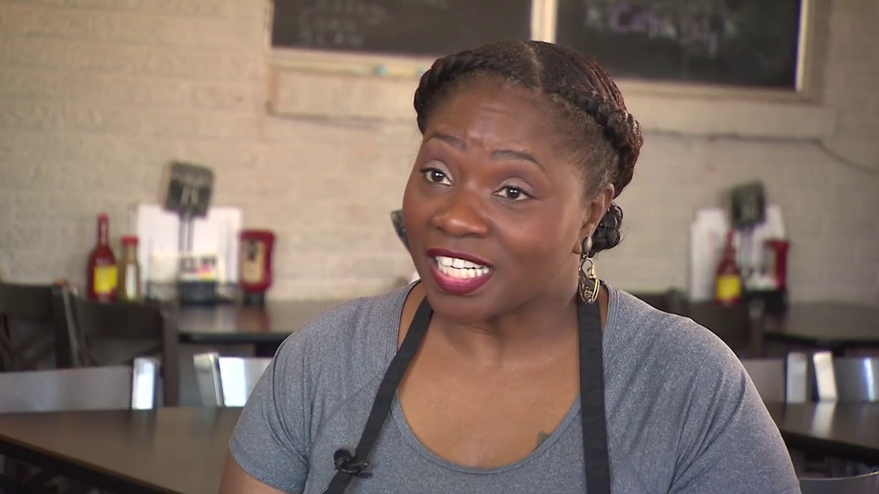 Liz's Kitchen | Tennessee Crossroads | Episode 3331.1