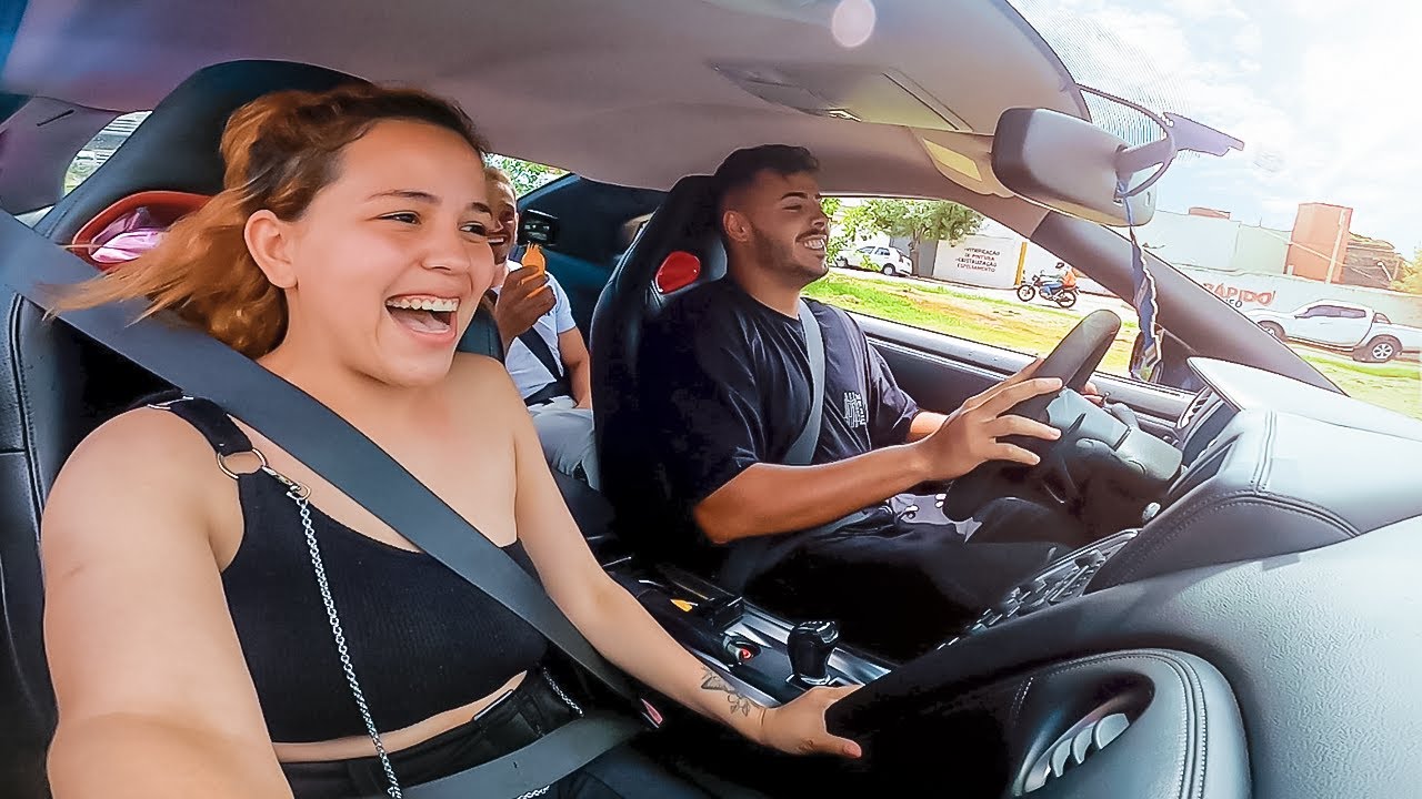 FICARAM EM CHOQUE NO NISSAN GTR