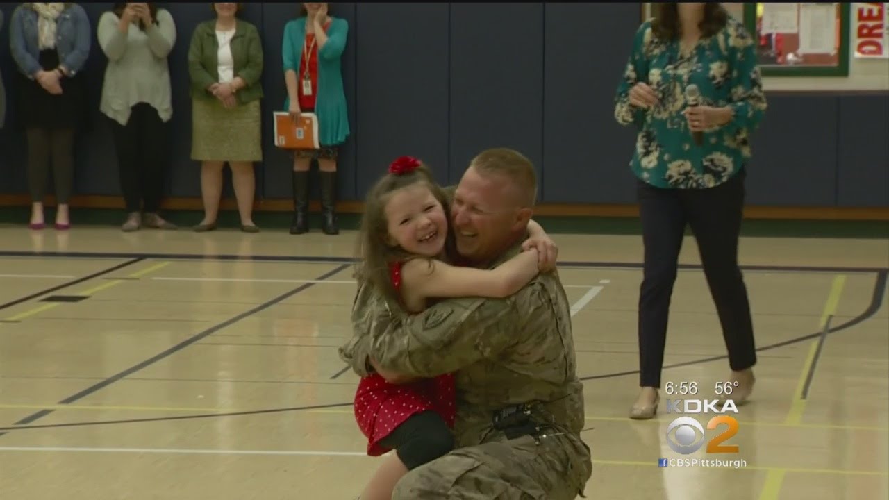 Military Dad Surprises Daughter At Elementary School