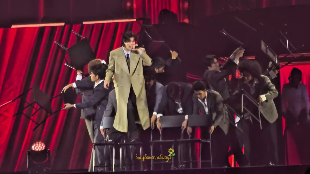 Phuwin - เทหมดหน้าตัก (All In) @ RISER Concert D1