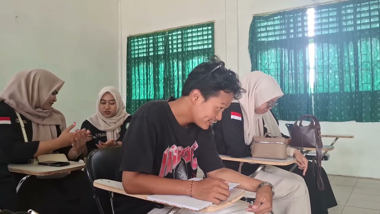 Tugas Ujian Akhir Semester Mata Kuliah Etika Profesi Guru, dosen pengampu ibu nur Laili, M P.d