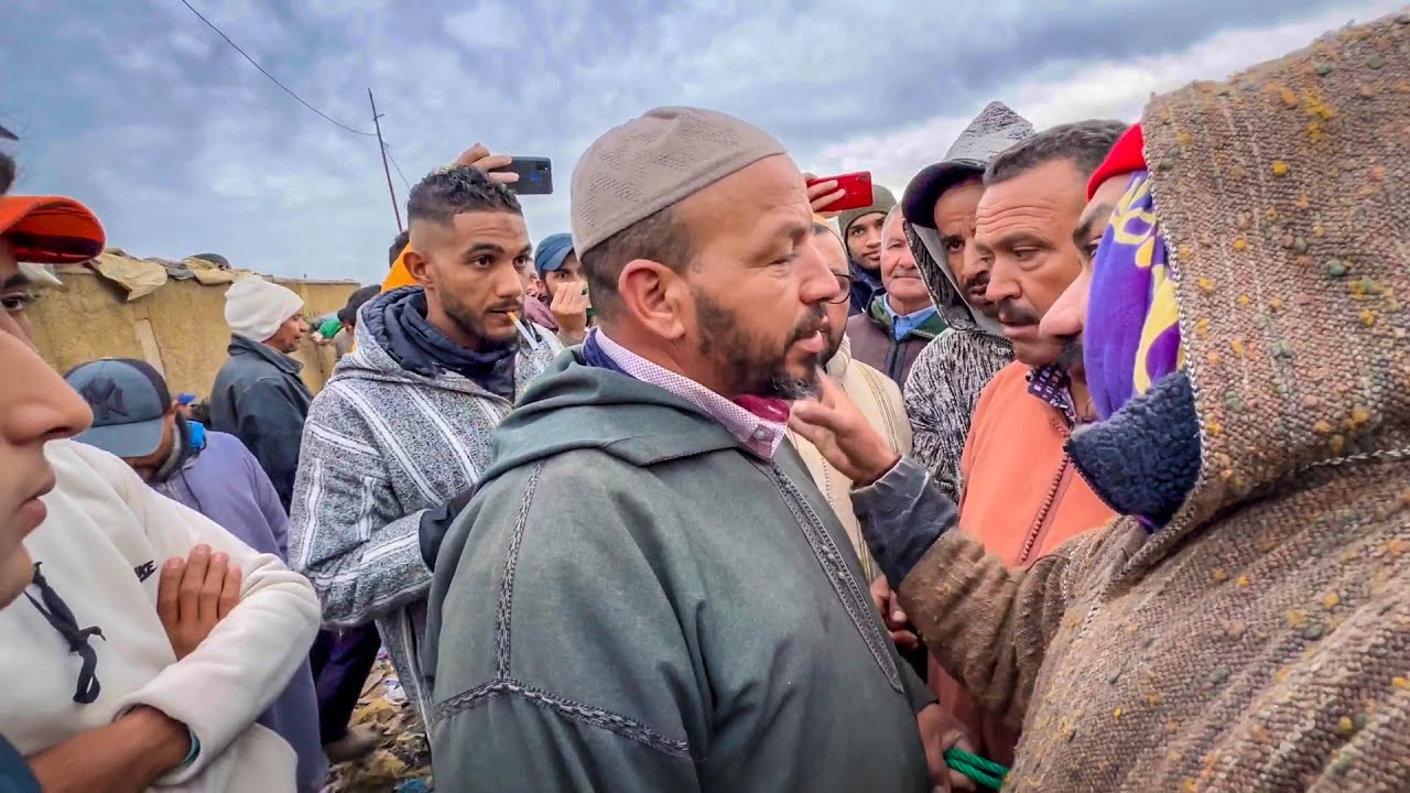 محمود مول تلاميذ دخل جدع سنان الحليب بالوراق ناضت عليه شبوكية مع ناس مراكش الحمراء