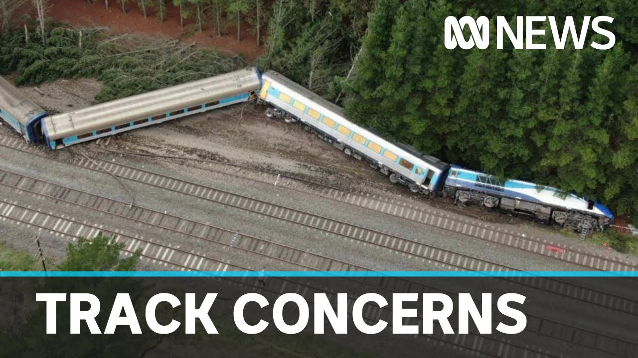 Train derailment at Wallan happened after track direction switch | ABC News