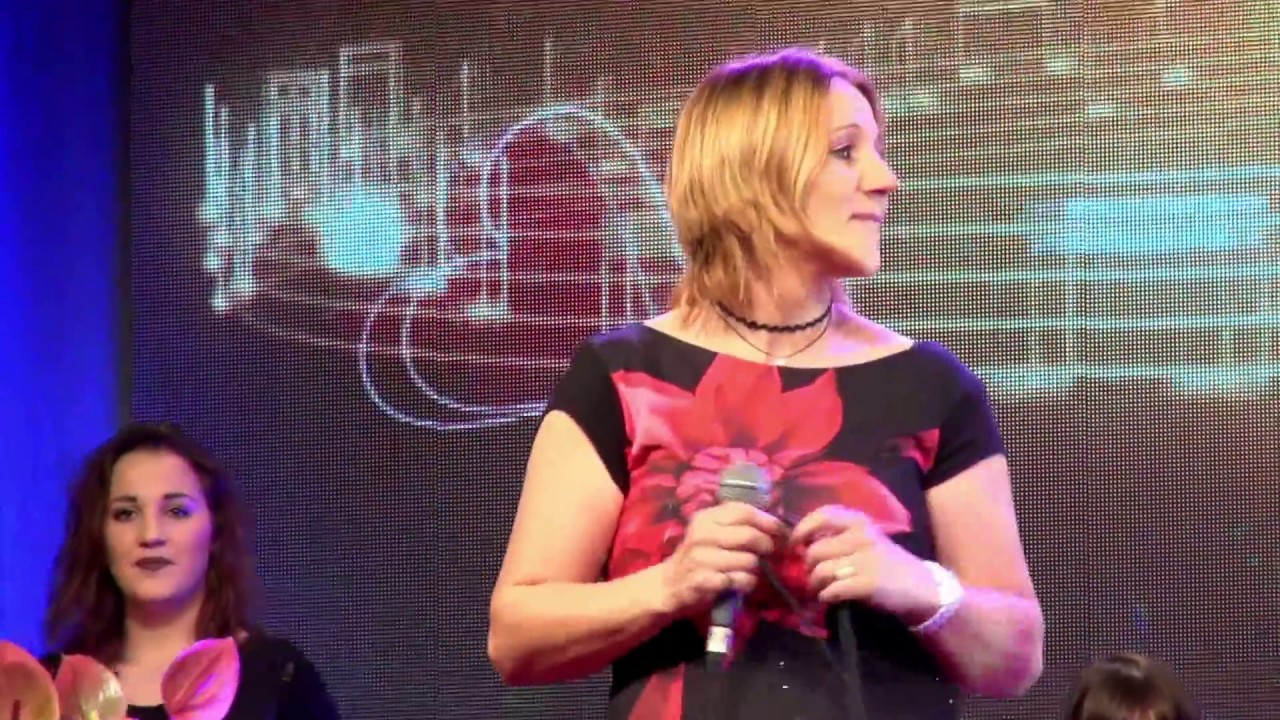 Skupina Bojsi in Mija Cerar (naj mama 2017) - Ne dam ti svojega srca (v živo)