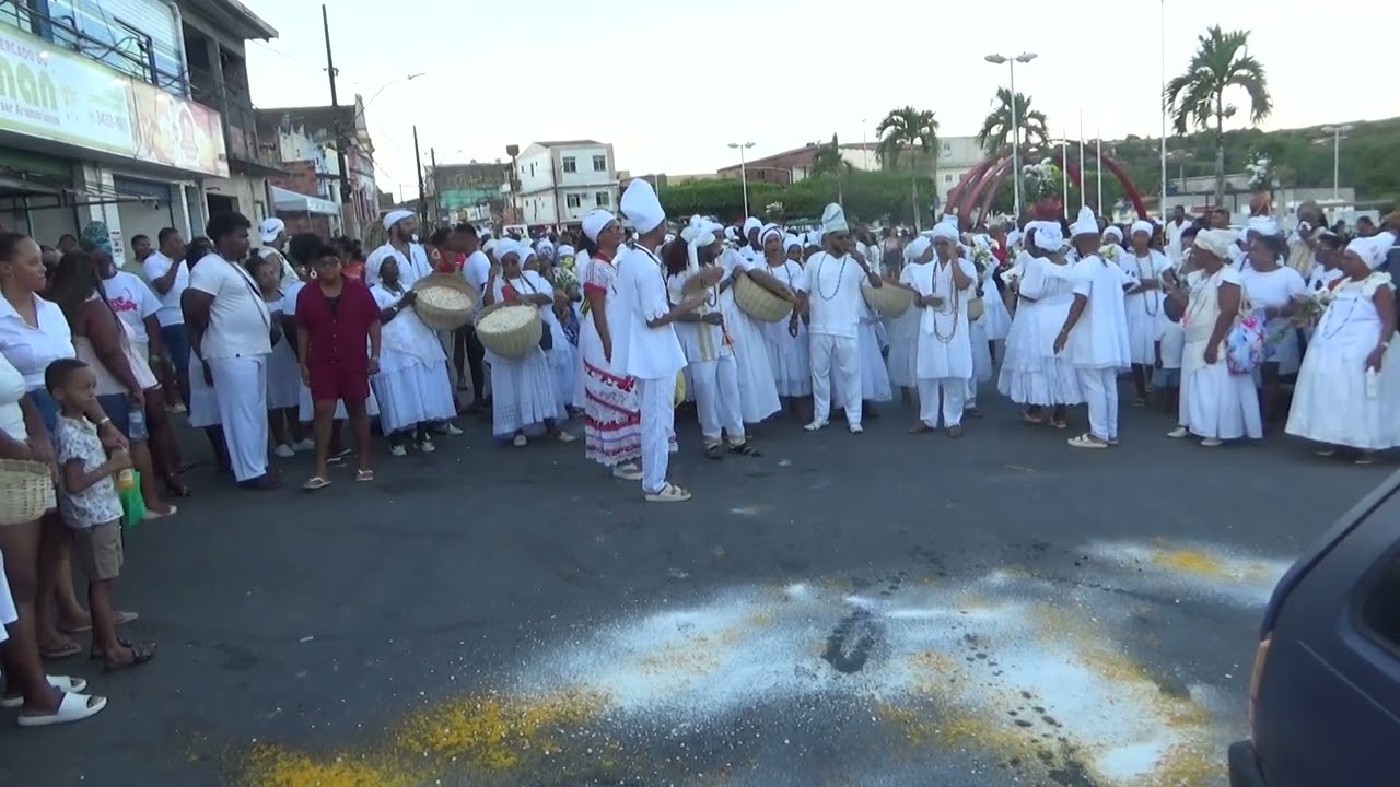 Tradicional festa atraí centenas de pessoas no Litoral Norte baiano