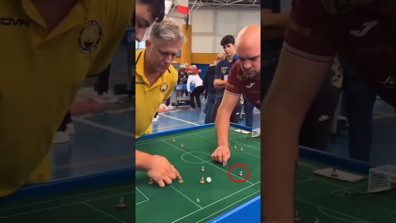 Футбол с изюминкой! Щёлкни, забей, выиграй! @dario.lazzarini.subbuteo