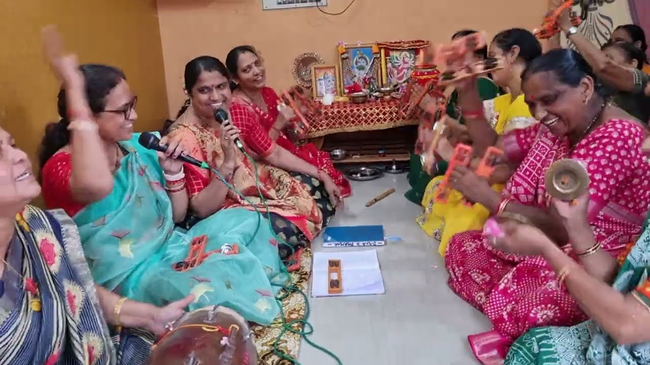 નવું....ભજન લખેલું છે 🌺મોરલી વગાડે માઝમ રાતમાં 🌺
