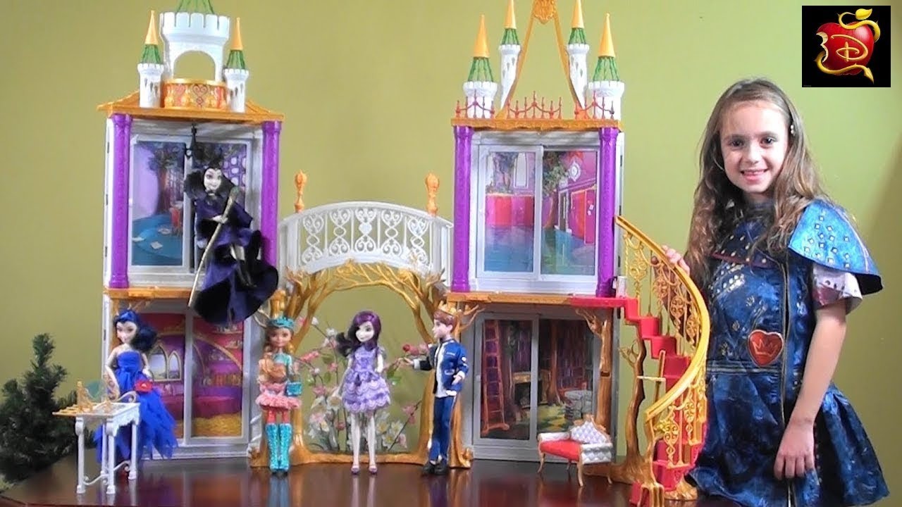 Princess Story: Princess Ball in Disney Descendants Ever After High Castle