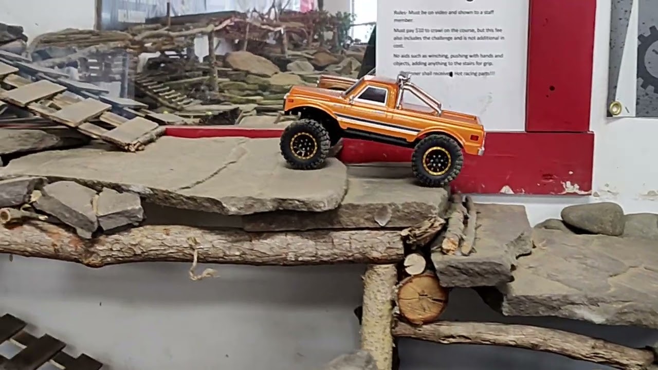 Hobby Plus CR18P EVO 2 Convoy Course Run