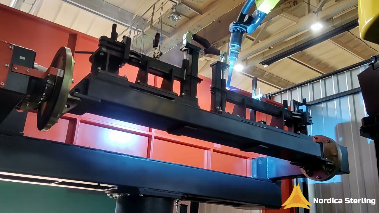 Universal welding robot with rotary table