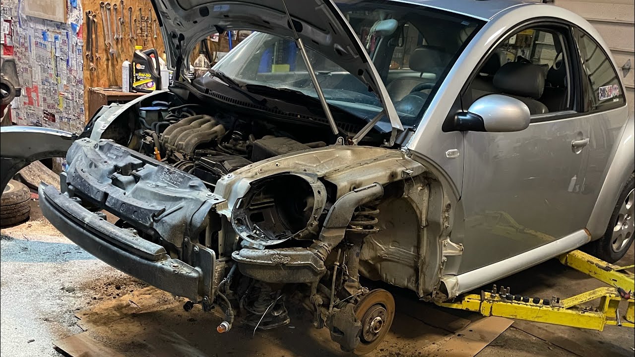 Снятие бампера VW Beetle | Сразу к делу