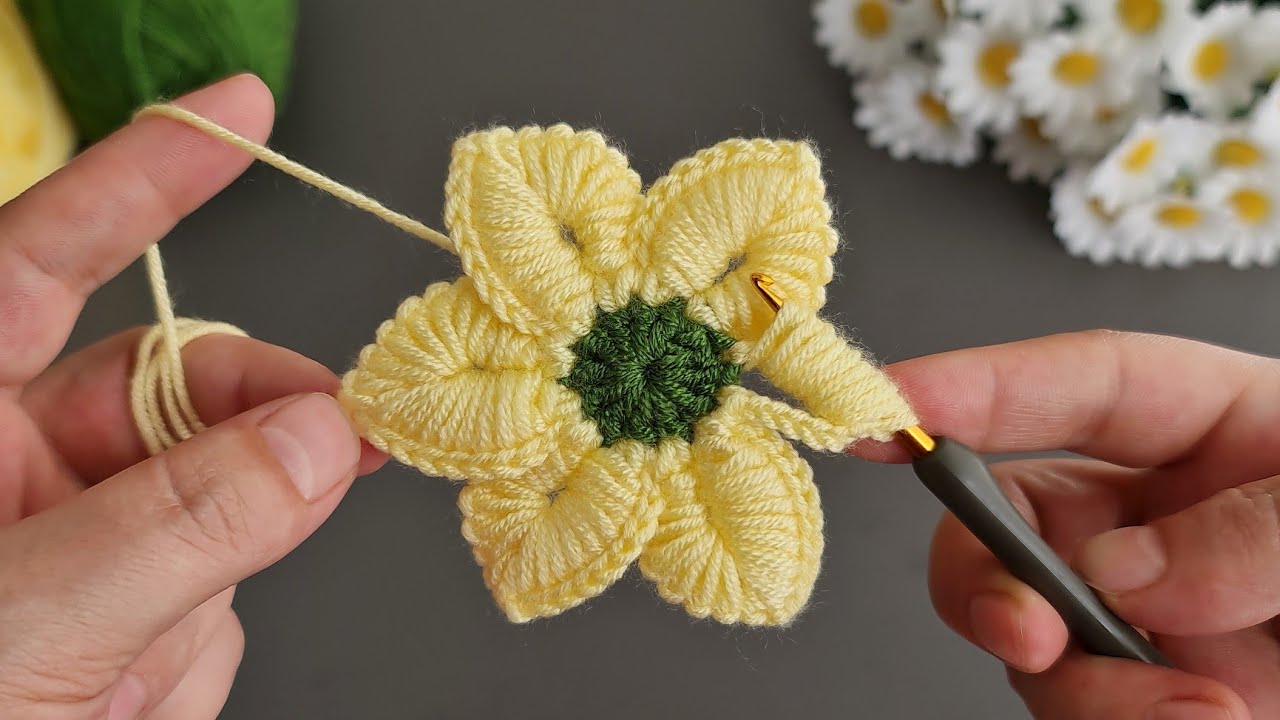 3D Super!. Crochet Flower 🌺 Very easy crochet rose flower making for beginners. Tunisian Crochet