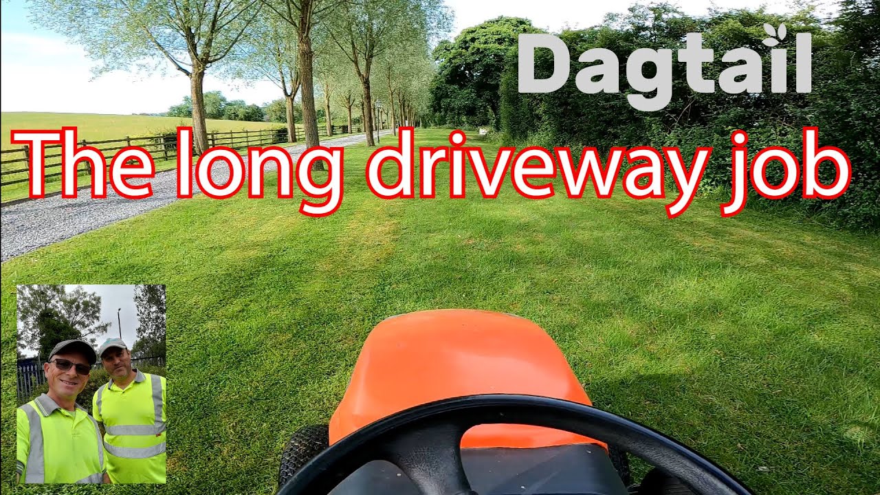 The long driveway job #dagtail #groundmaintenance #gardening #kubota #redditch