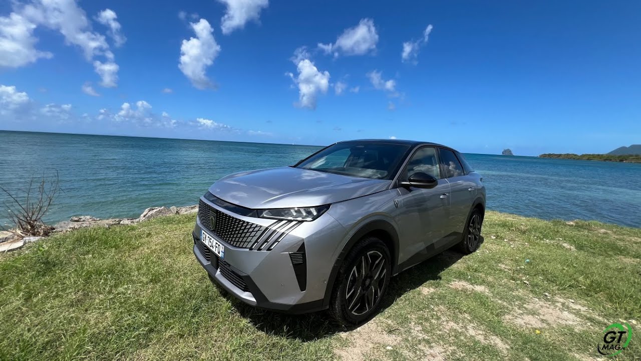 PEUGEOT 3008 HYBRID GT 136 e-DCS6 2024 GTMAG.fr