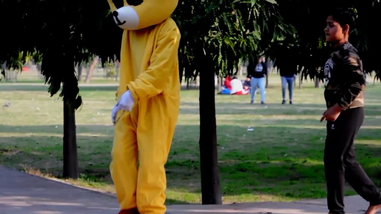 Public dance prank video || Teddy bear dance on🔥