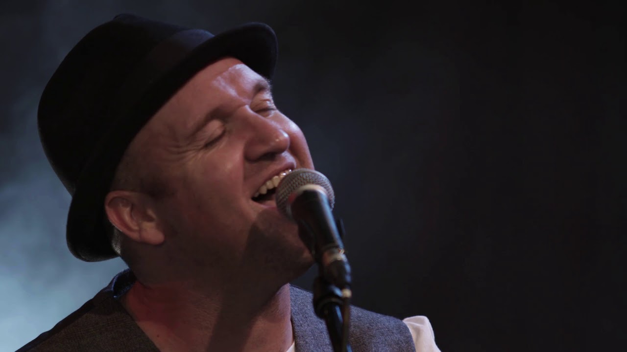 McGoozer - Hold On - Acoustic Sessions