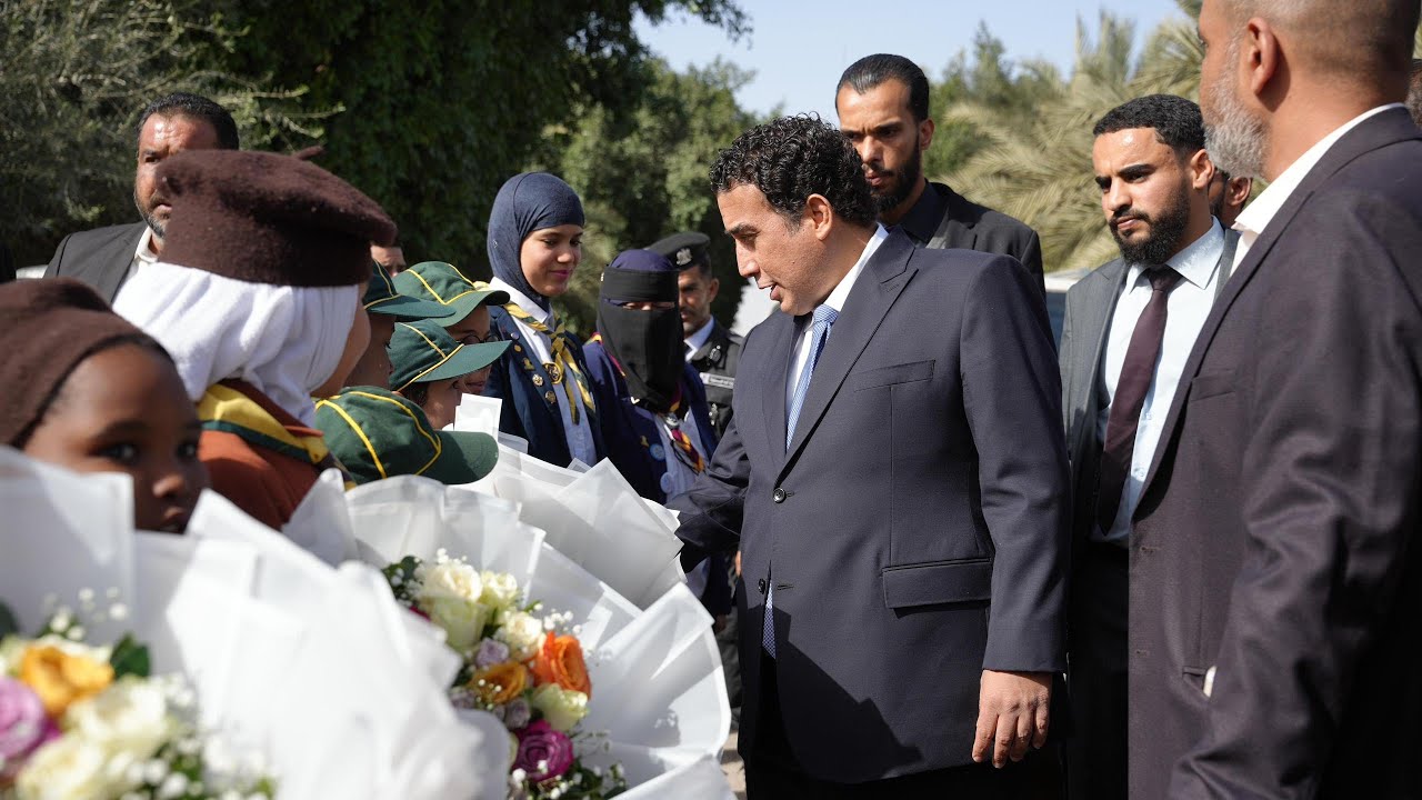 الرئيس يُجري زيارة إلى الزاوية ويلتقي فعاليات الساحل والجبل الغربي