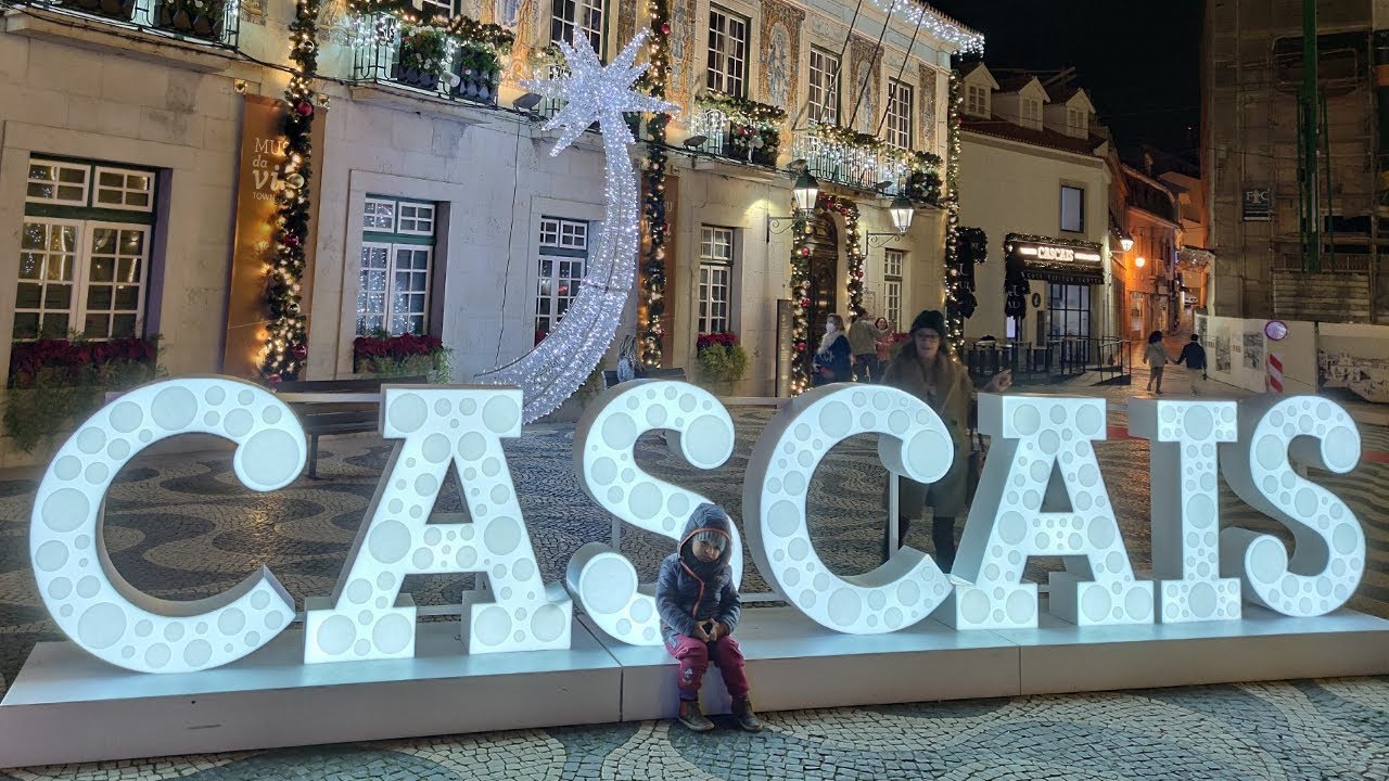 A Glimpse of Cascais, Portugal | Historic Art District & Beach